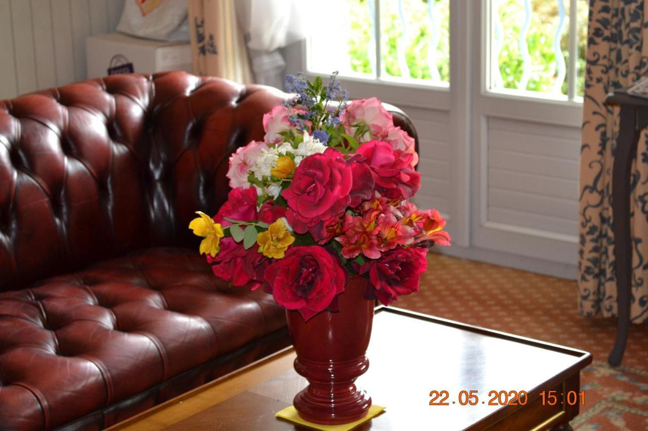 Hotel Le Castel Brissac-Quince Eksteriør bilde